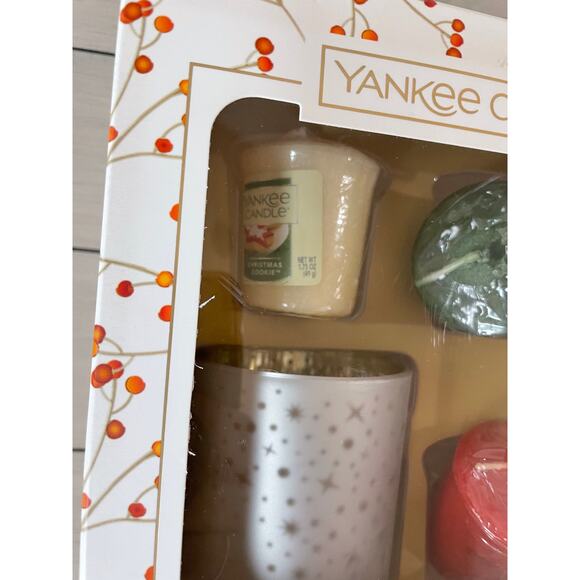 Yankee Candle Holiday Gift Set - Picture 2 of 6